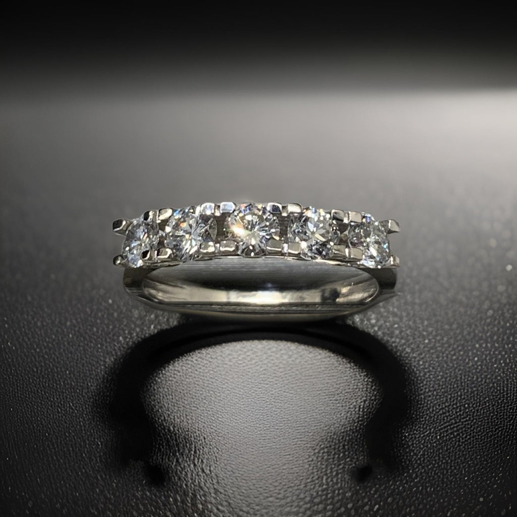 Ring 14Kt Weißg. & Diamanten