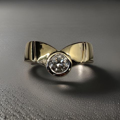 Ring 14Kt Gelbg. & Diamanten